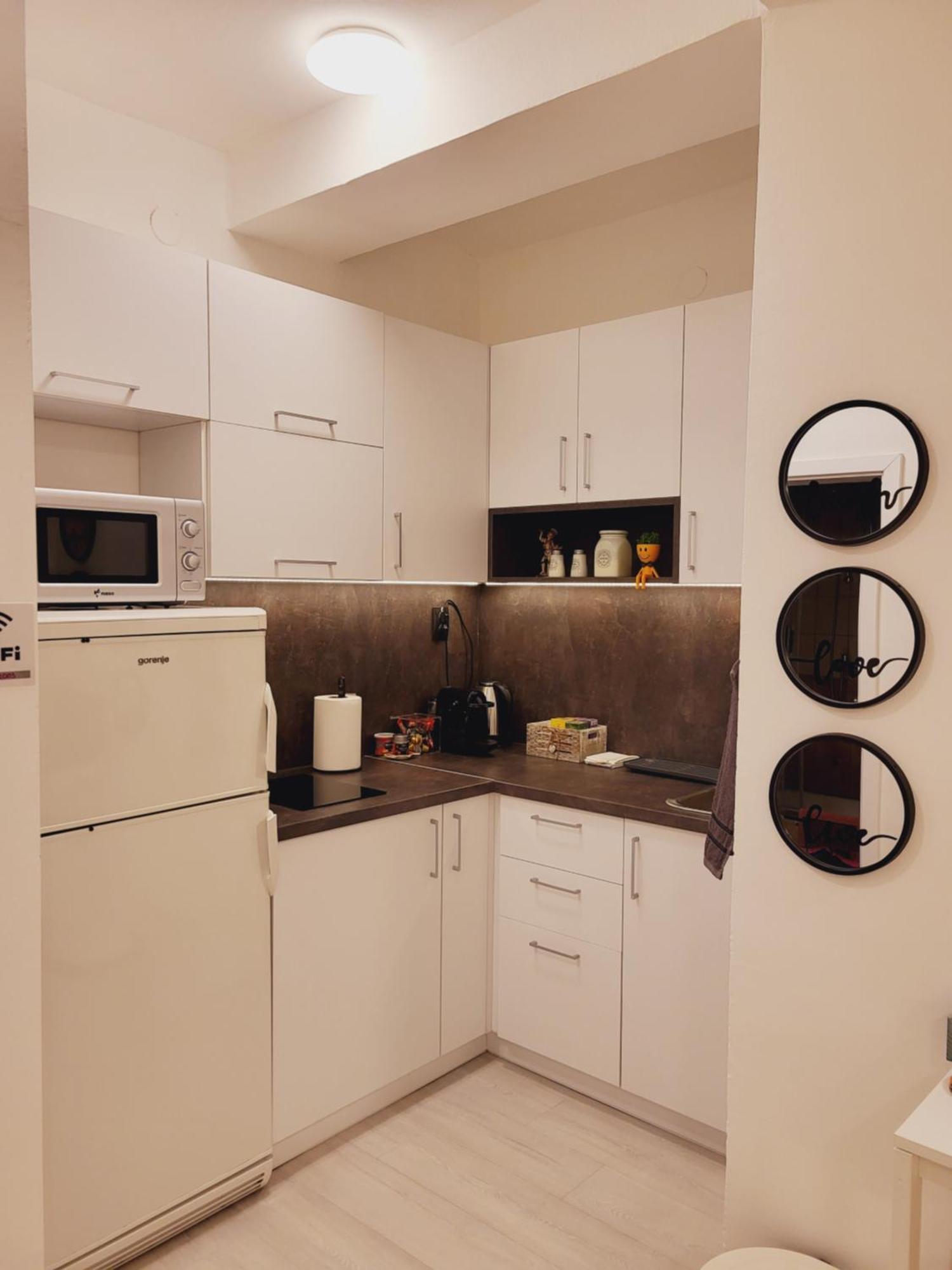 City Center White Apartment! Skopje Extérieur photo