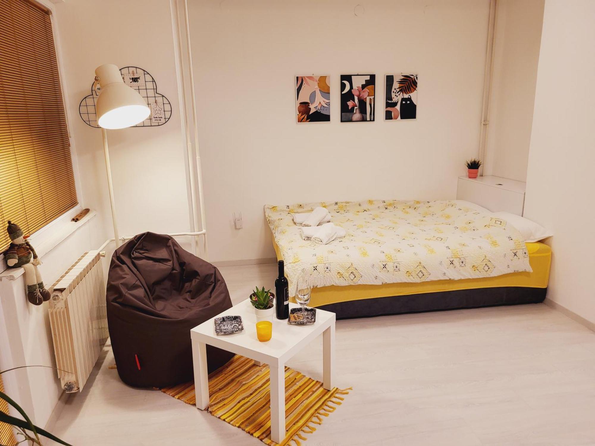 City Center White Apartment! Skopje Extérieur photo
